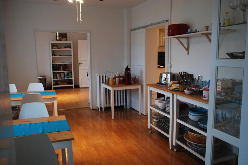 Helluland Guesthouse Saudarkrokur Buitenkant foto